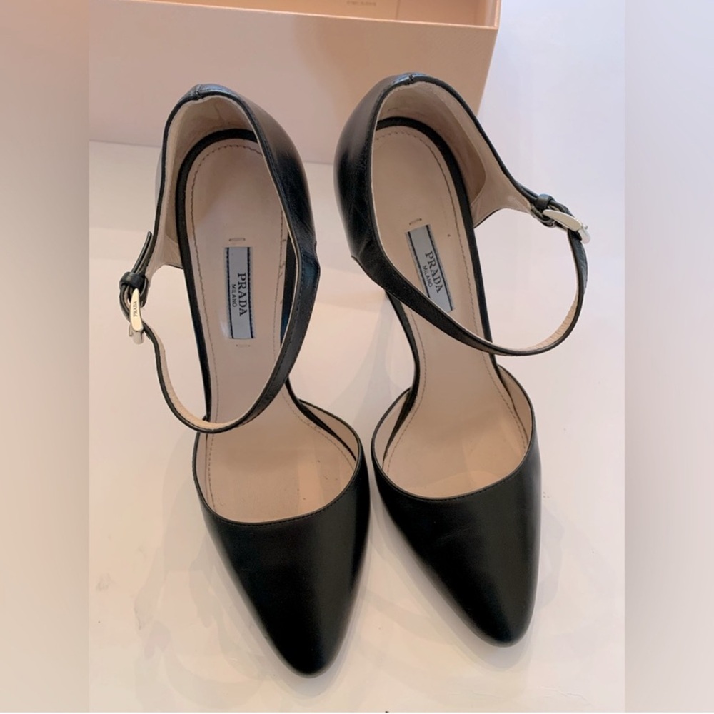 Prada heels 39.5